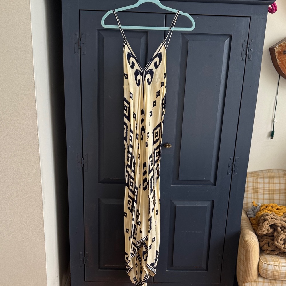 Elegant Cream and Black Maxi Dress